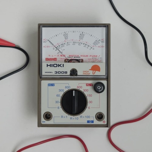 Kiểm soát nhiễu biến tần để tránh băng tải dây chuyền đóng gói dừng đột ngột