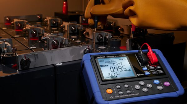 Đo điện áp có đủ để đánh giá tình trạng ắc quy không?