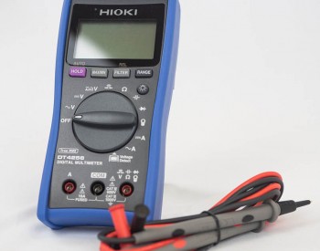 Kiểm soát nhiễu biến tần để tránh băng tải dây chuyền đóng gói dừng đột ngột